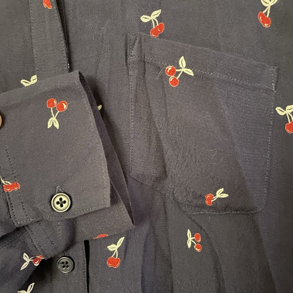 Rails Kate Navy Blue Cherries Shirt Button Up Rayon Cherry Novelty Print XS B34 - Picture 7 of 14